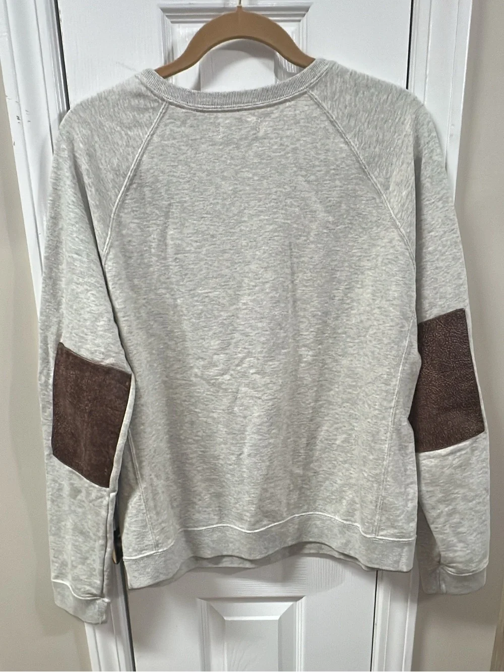 Billy Reid Dover Sweatshirt pit-pit22 see small stain- last pic (mix43)